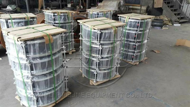 江蘇省揚(yáng)州市寶應(yīng)縣單球體橡膠接頭出口發(fā)貨實(shí)圖