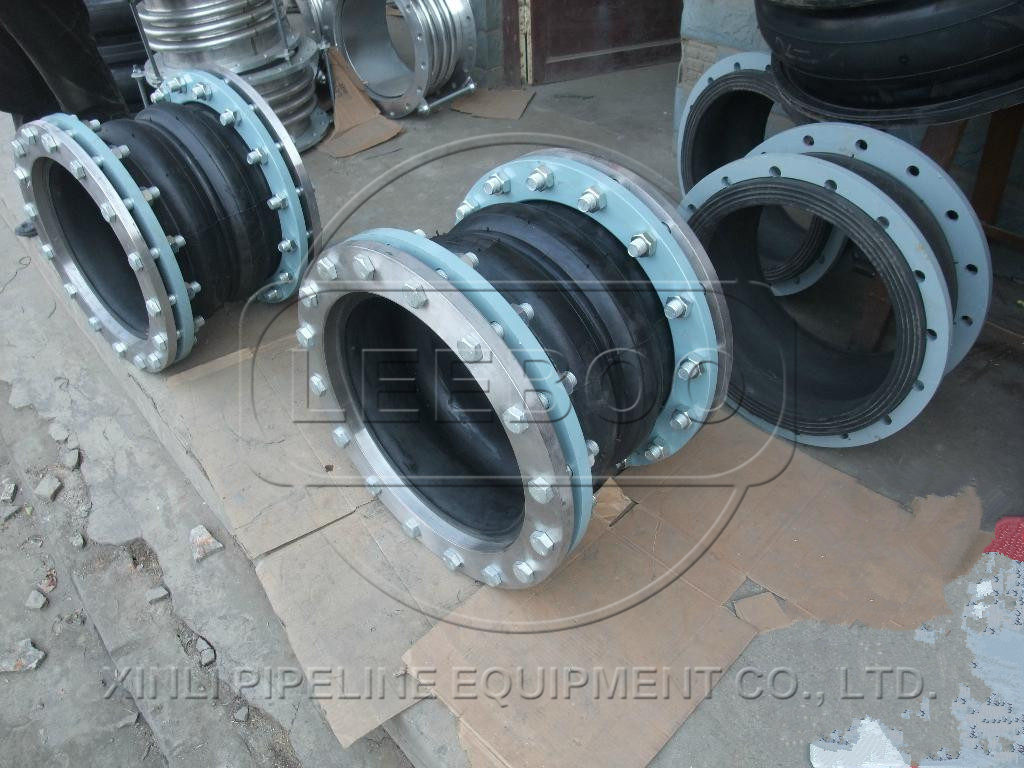 河南省平頂山寶豐縣單球體橡膠接頭生產(chǎn)車(chē)間